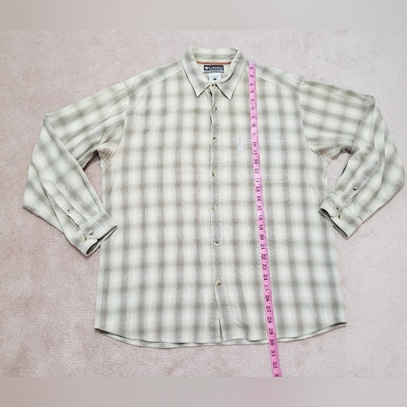 Columbia Men's Shirt Size Large Beige Plaid Button Up Pocket Long Sleeve - Picture 6 of 8